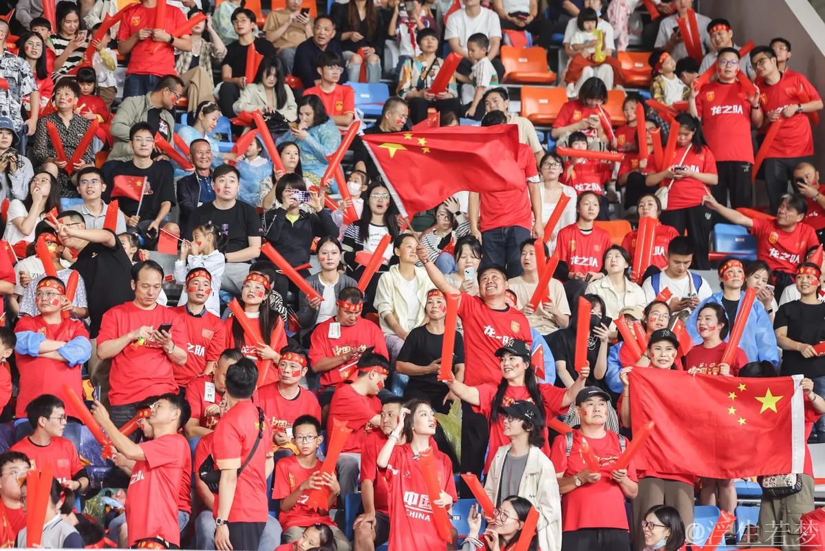 巾帼心向党 青春献祖国——中国女足开展爱国教育主题活动